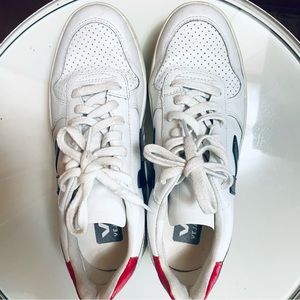 Veja V-10 Sneakers- sz 39